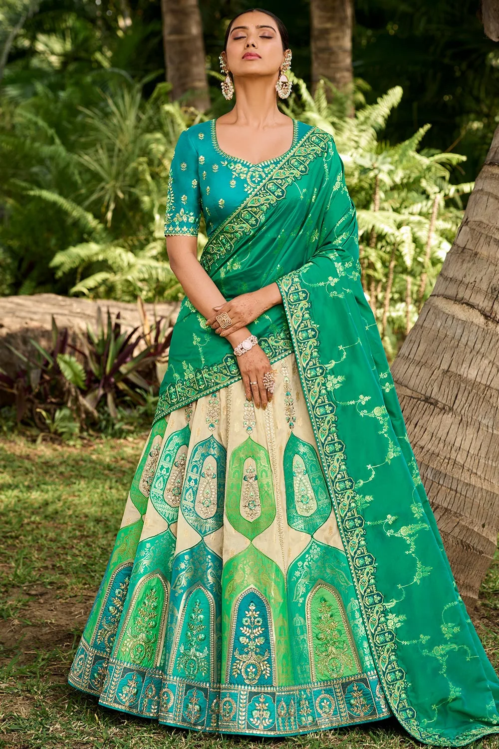 Parrot Green Heavy Designer Wedding Wear Banarasi Silk Lehenga Choli set